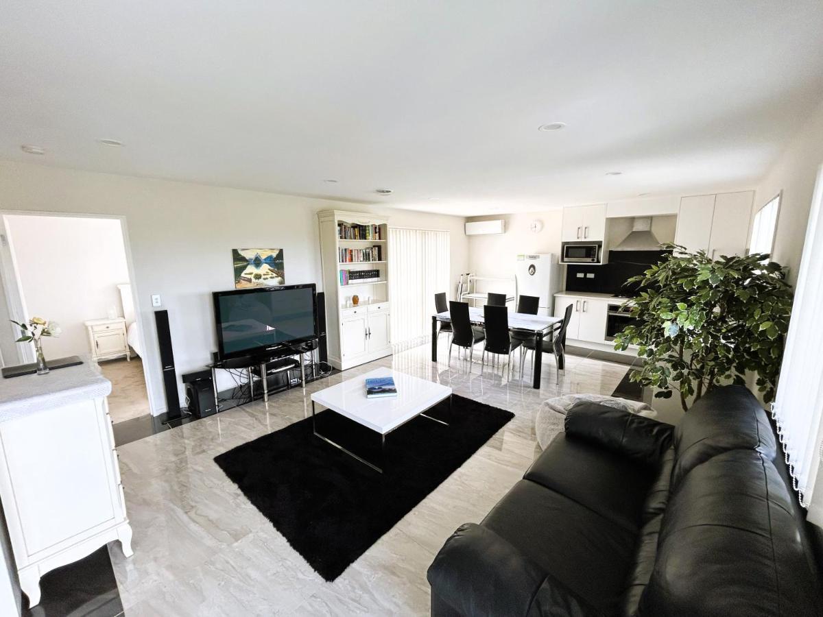 Cross Roads Apartment Pokeno Exterior photo